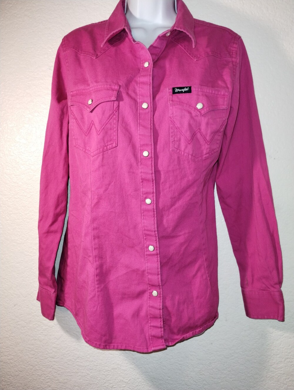 Wrangler Retro Shirt Hot Pink L/S Pearl Snap Buttons sz Medium